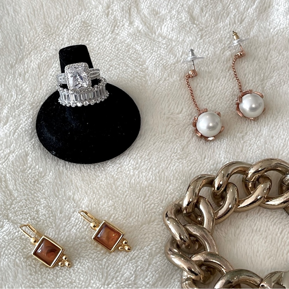 9-Piece Costume Jewelry Bundle